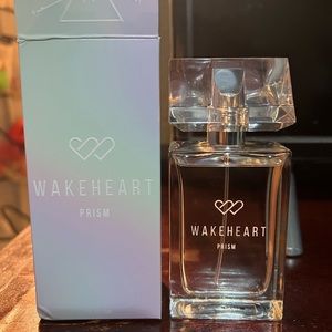 Wakeheart prism perfume